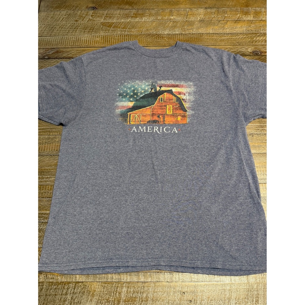 Buck Wear T-Shirt Mens Large Blue Patriotic Barn American Flag Graphic Tee